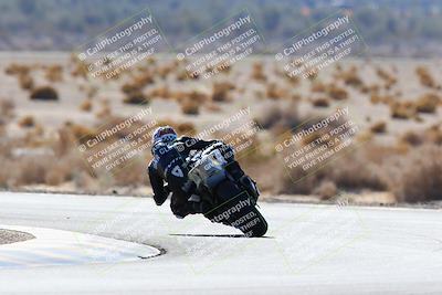 media/Jan-08-2022-SoCal Trackdays (Sat) [[1ec2777125]]/Turn 7 (1035am)/